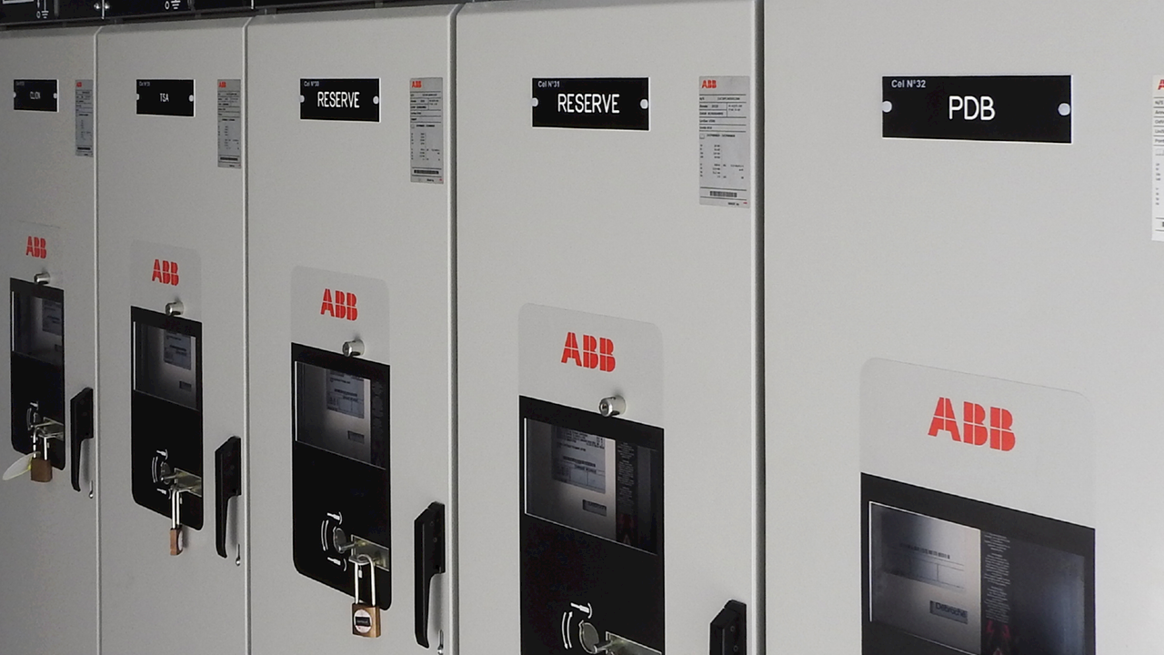 Enedis and ABB renew framework agreement to accelerate France's transition to an SF6-free grid